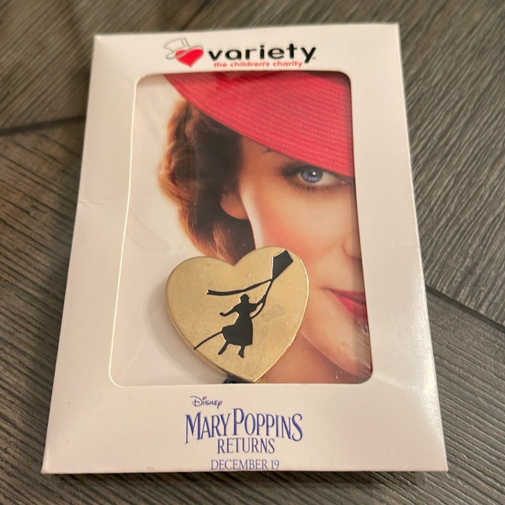 Disney Mary Poppins Returns Pin in Original Package